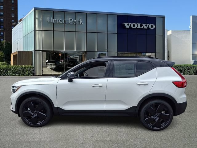 صورة 7 لـ 2026 Volvo XC40 ULTRA BLACK EDITION