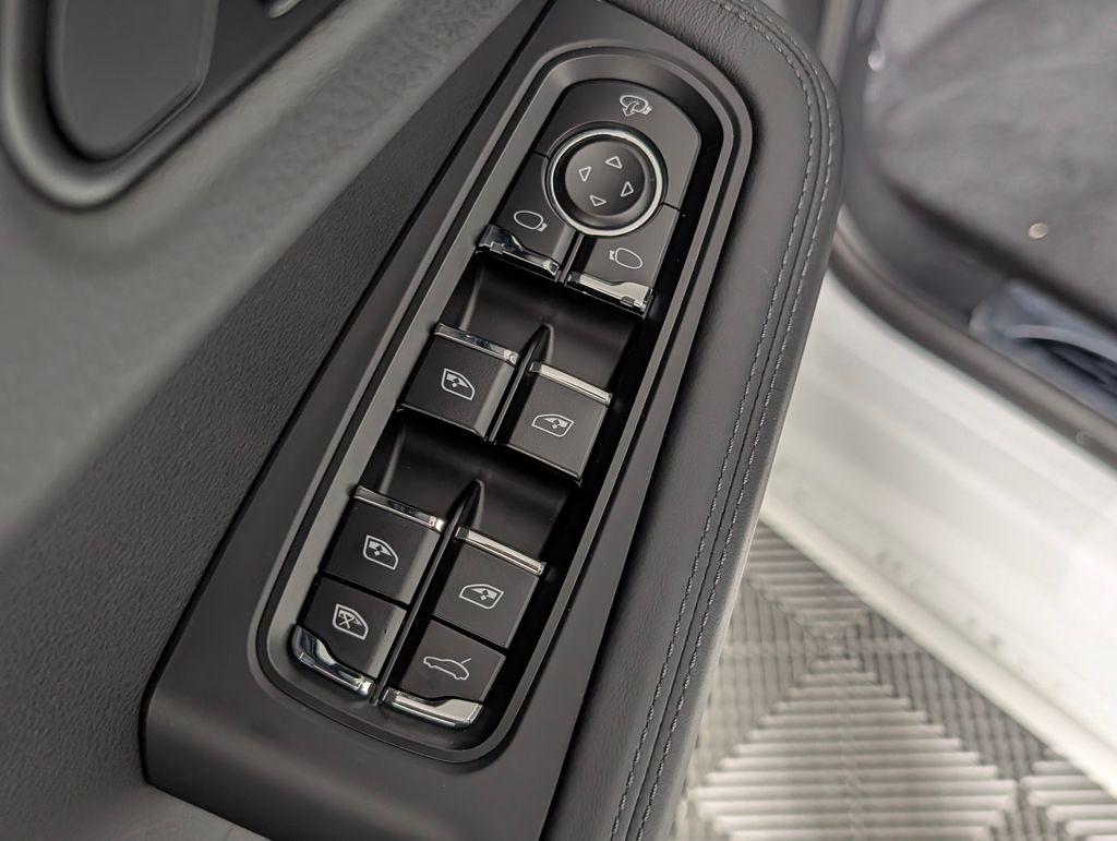 صورة مصغرة 27 لـ 2026 Porsche MACAN MACAN GTS