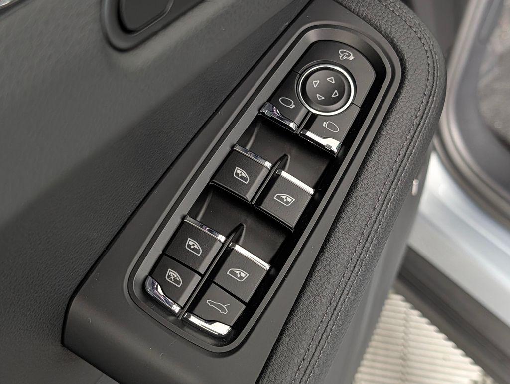 صورة مصغرة 27 لـ 2026 Porsche MACAN