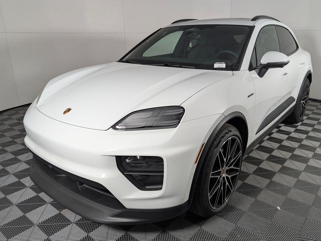 New 2026 Porsche Macan Macan Electric 4