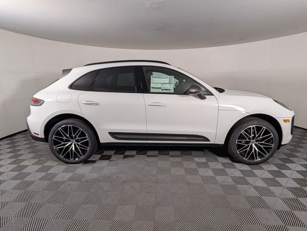 2026 Porsche MACAN T 照片 8