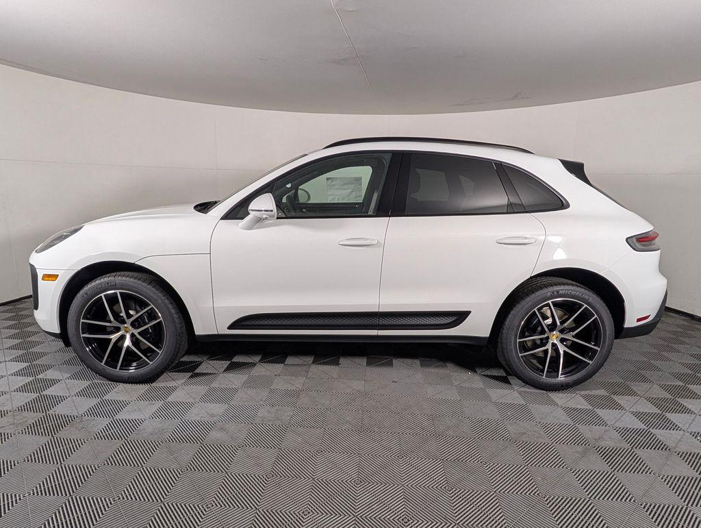 2026 Porsche MACAN 照片 2