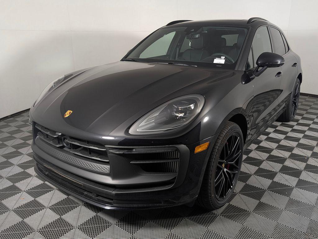 New 2026 Porsche Macan Macan GTS