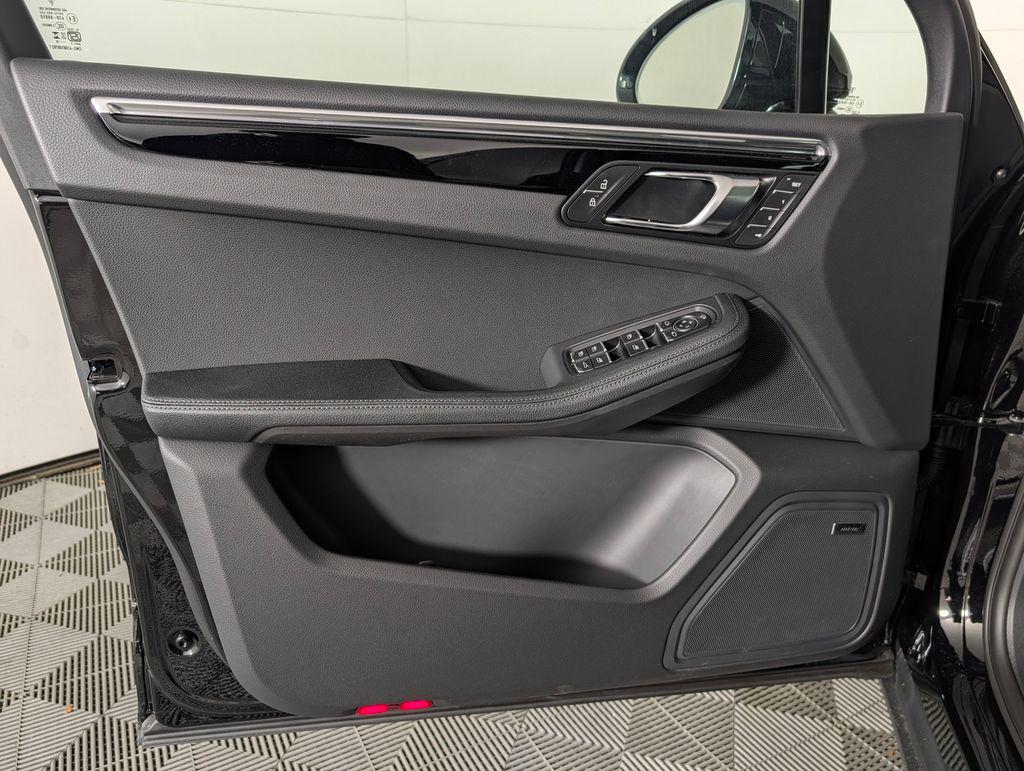 صورة مصغرة 25 لـ 2026 Porsche MACAN