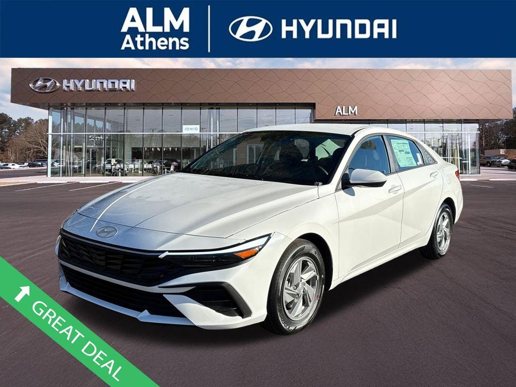 New 2026 Hyundai ELANTRA SE