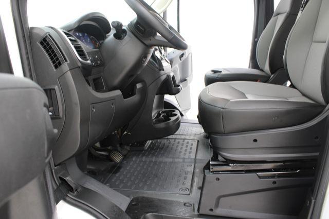صورة مصغرة 16 لـ 2024 RAM PROMASTER 2500 BASE