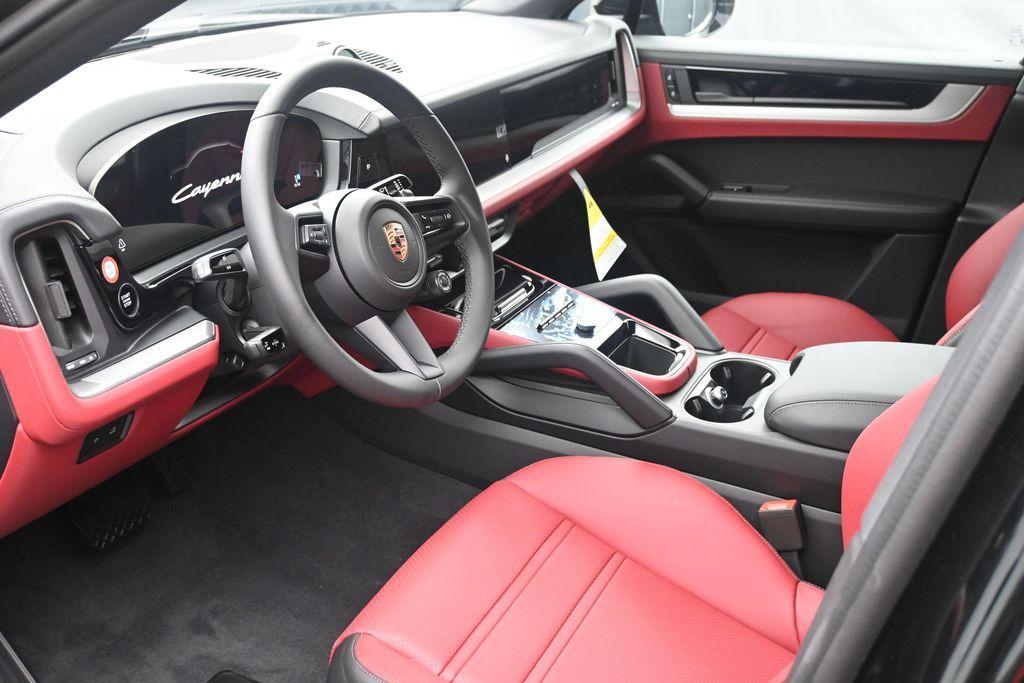 صورة مصغرة 7 لـ 2026 Porsche CAYENNE AWD
