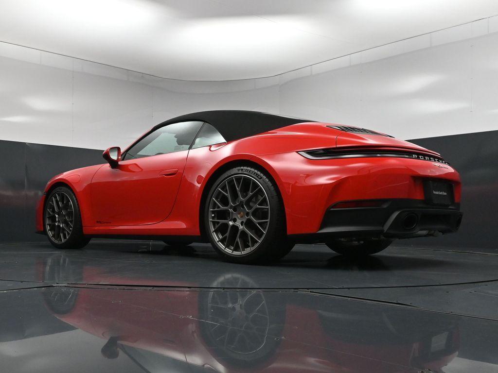 2025 Porsche 911 CARRERA thumbnail 24