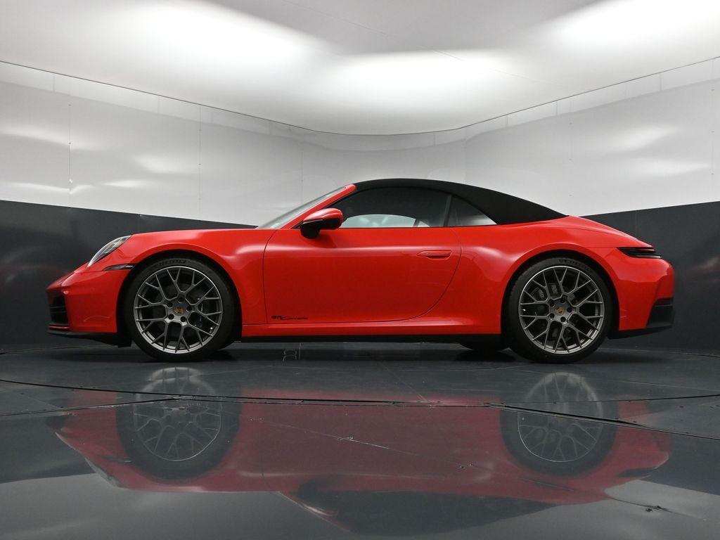 2025 Porsche 911 CARRERA thumbnail 23