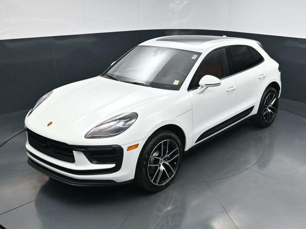 2026 Porsche MACAN BASE — миниатюра 16