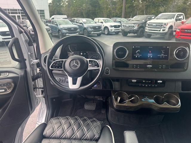 صورة مصغرة 13 لـ 2023 Mercedes-BENZ OTHERS