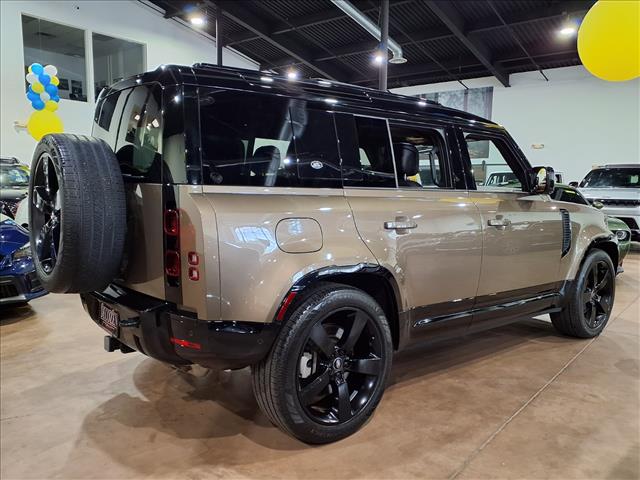 صورة 6 لـ 2024 LAND Rover DEFENDER 110 P400 X-DYNAMIC SE