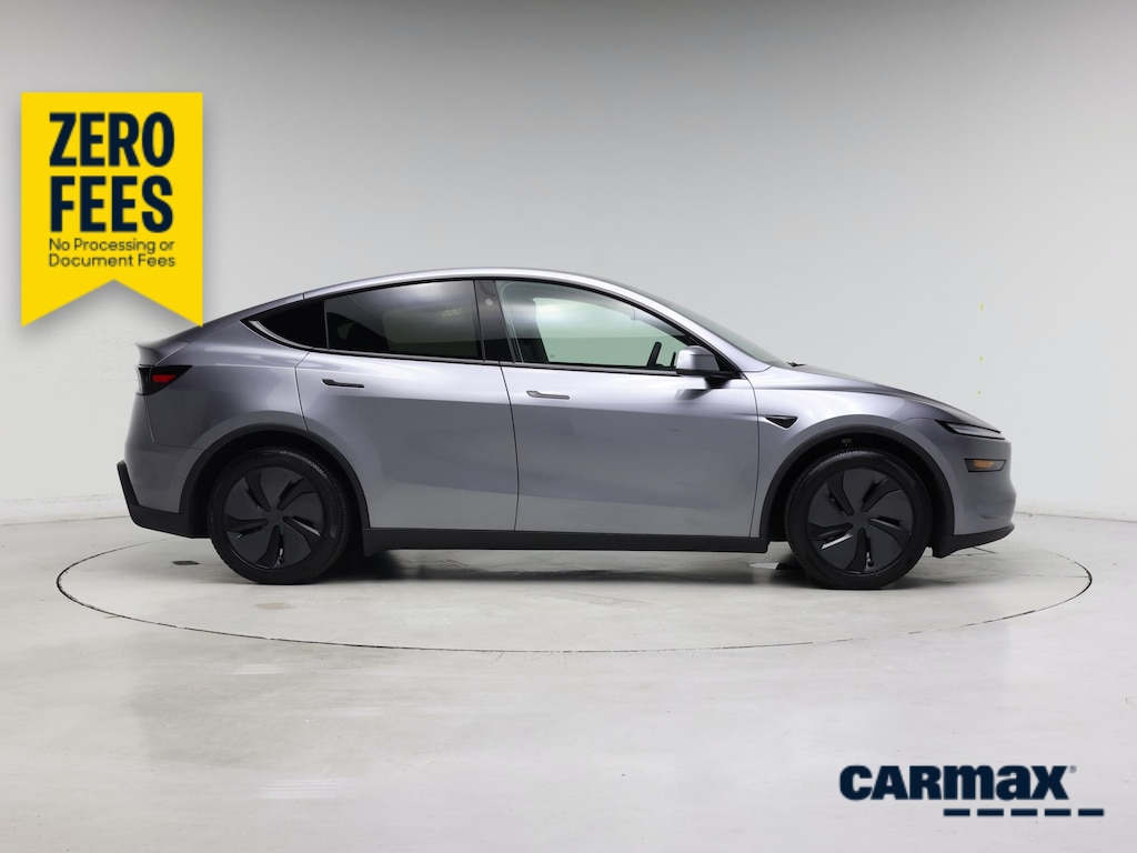 TESLA MODEL Y LONG RANGE - 9