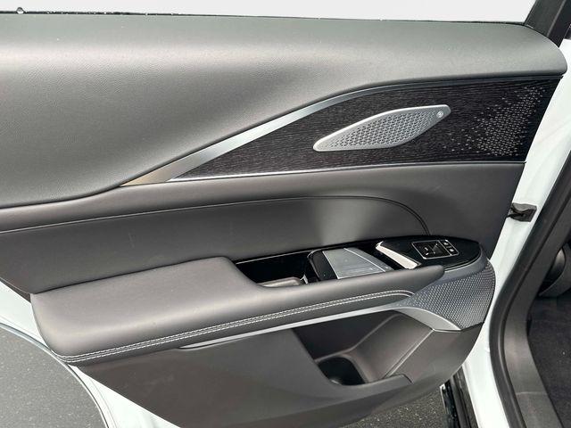2026 Cadillac LYRIQ V PREMIUM — миниатюра 11