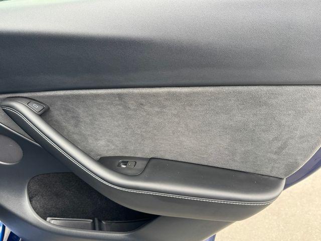 TESLA MODEL Y LONG RANGE DUAL MOTOR ALL-WHEEL DRIVE - 9