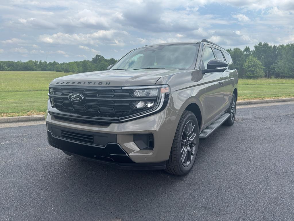 New 2026 Ford Expedition Platinum