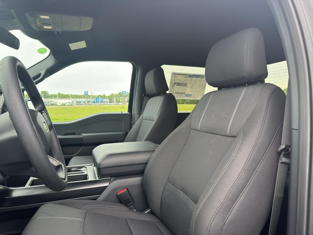 FORD F-150 STX - 8