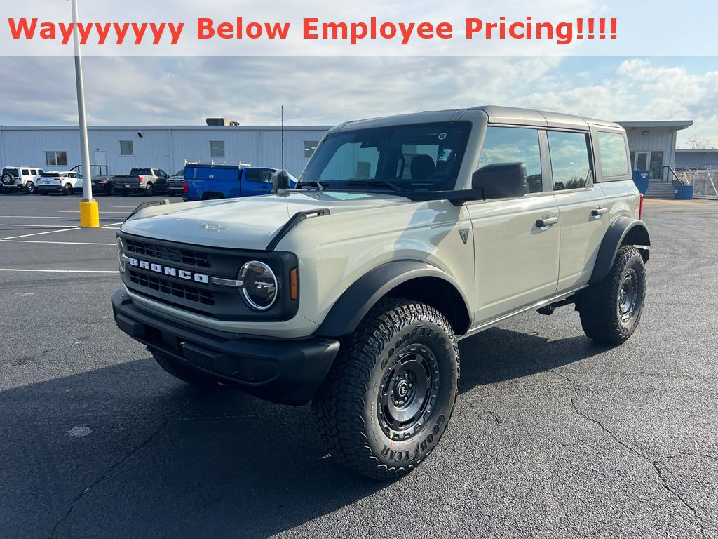 New 2025 Ford Bronco Base