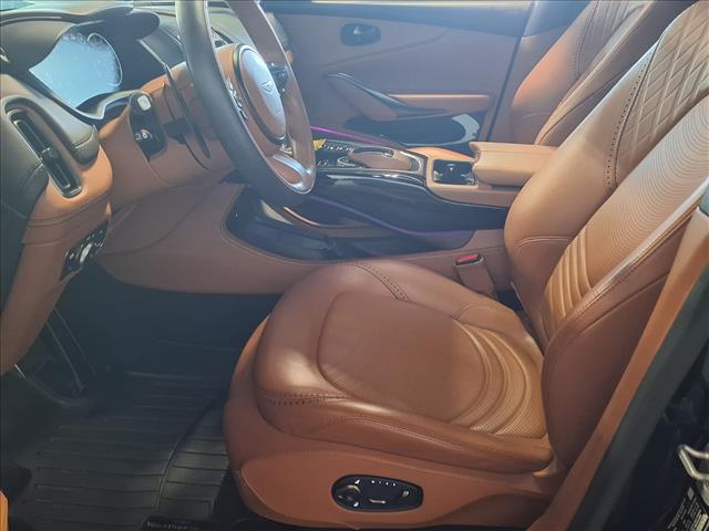 2022 Aston Martin DBX — миниатюра 17