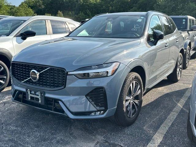 صورة مصغرة 3 لـ 2024 Volvo XC60 B5 CORE