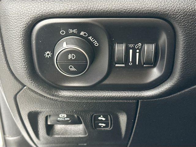2025 RAM 1500 LARAMIE — миниатюра 23