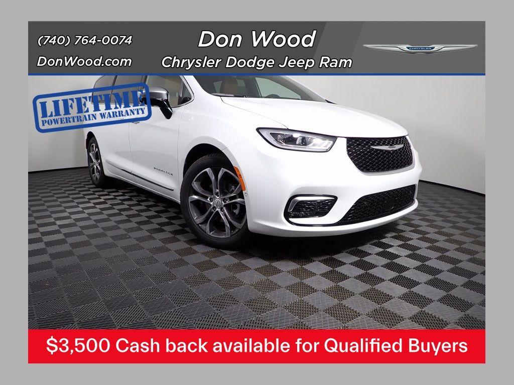 New 2026 Chrysler Pacifica Pinnacle