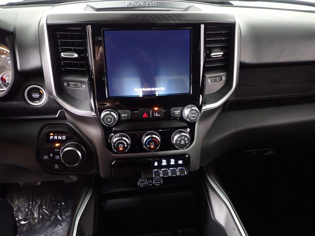 2026 RAM 1500 EXPRESS 缩略图 25