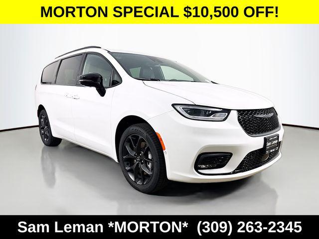 New 2026 Chrysler Pacifica Limited