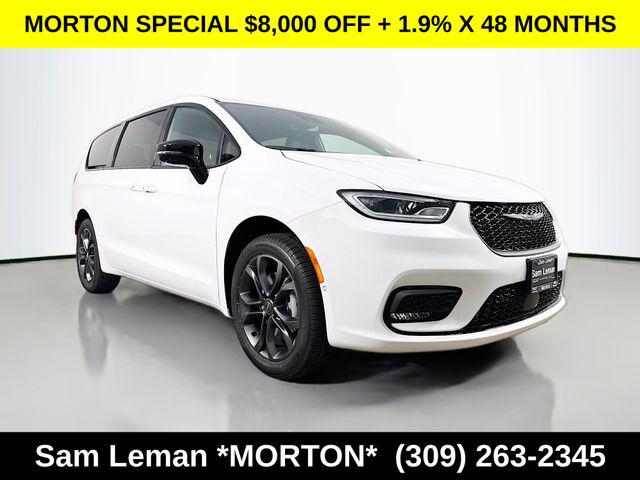 New 2026 Chrysler Pacifica L