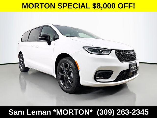 New 2026 Chrysler Pacifica L