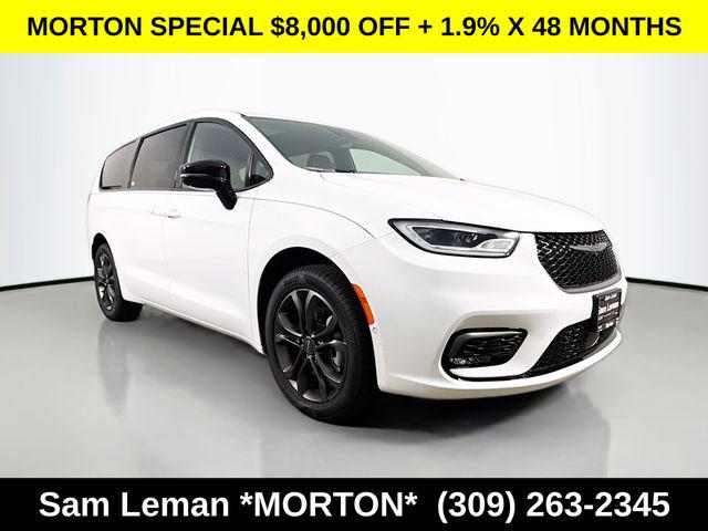 New 2026 Chrysler Pacifica L