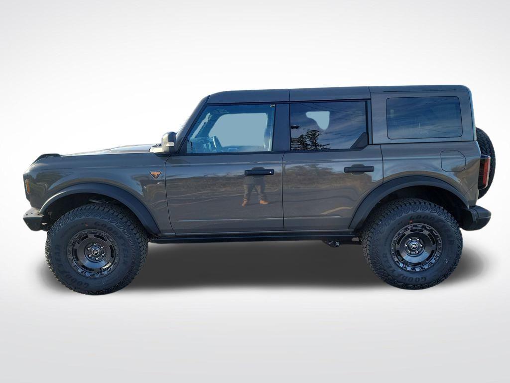 FORD BRONCO - 2