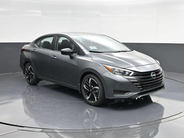 New 2025 Nissan Versa 1.6 SR