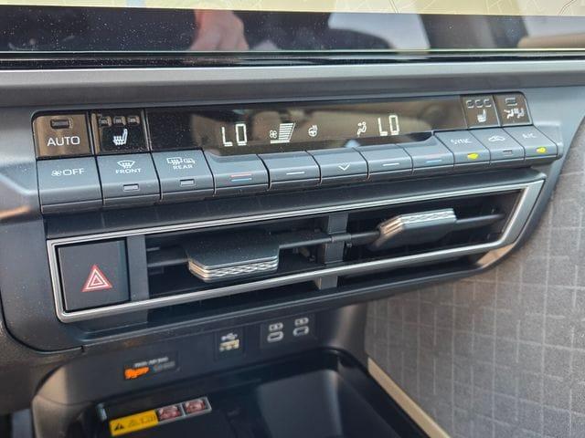 2026 Toyota CAMRY XLE 缩略图 23