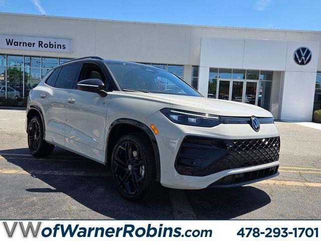 New 2026 Volkswagen Tiguan 2.0T SE R-Line Black