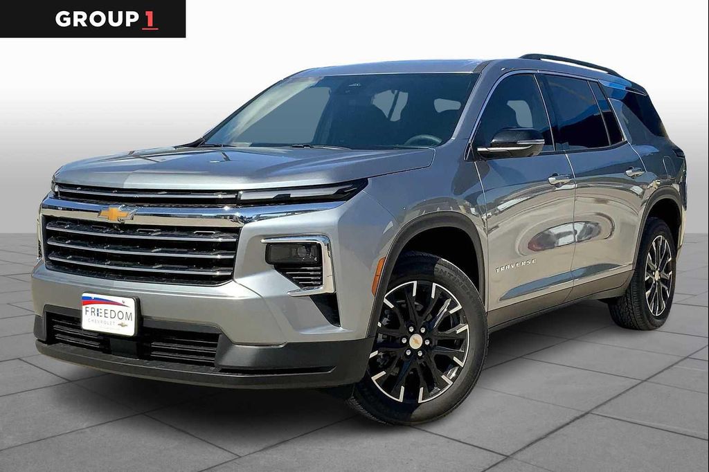 New 2026 Chevrolet Traverse LT