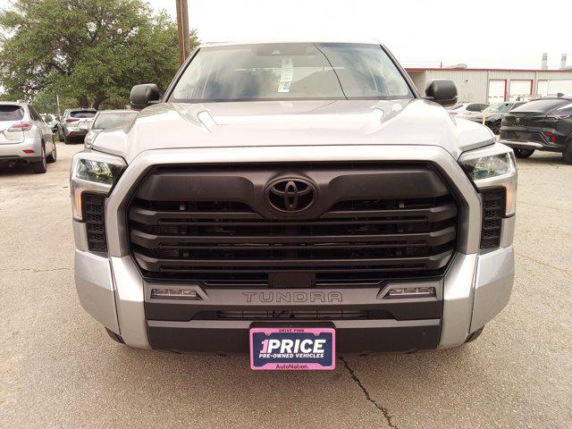 TOYOTA TUNDRA - 2