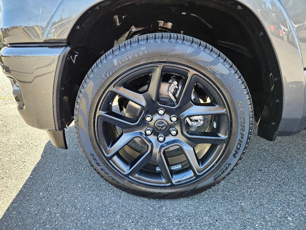صورة 9 لـ 2026 RAM 1500 LARAMIE