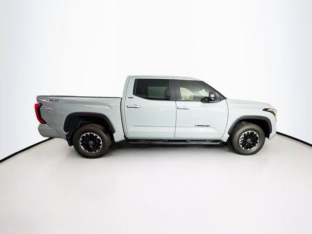 TOYOTA TUNDRA - 8