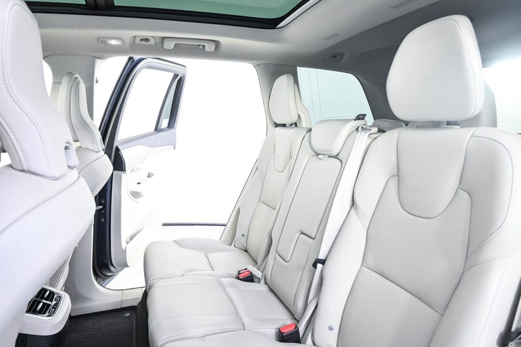 صورة مصغرة 21 لـ 2023 Volvo XC90 B6 PLUS 7-SEATER