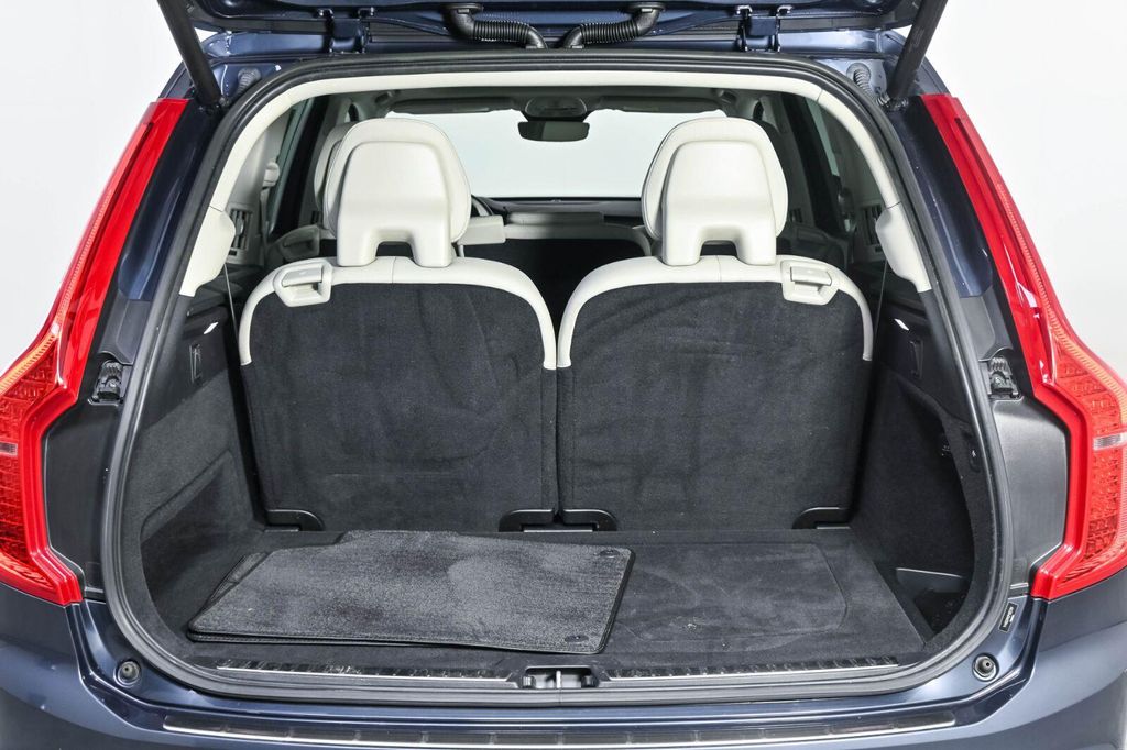 صورة مصغرة 30 لـ 2023 Volvo XC90 B6 PLUS 7-SEATER