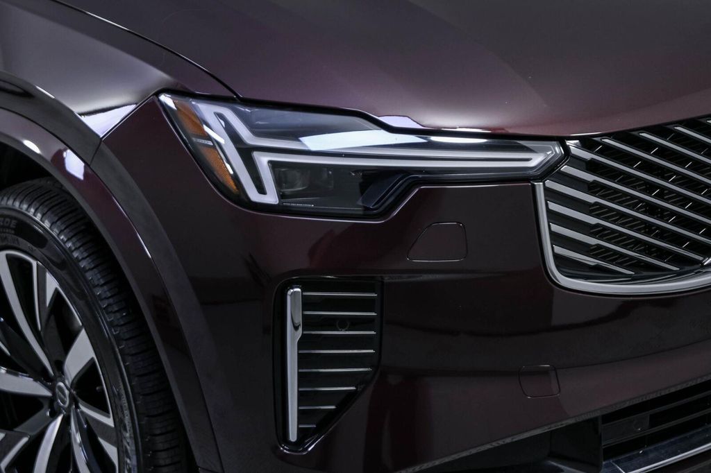 2025 Volvo XC90 B6 CORE — миниатюра 36
