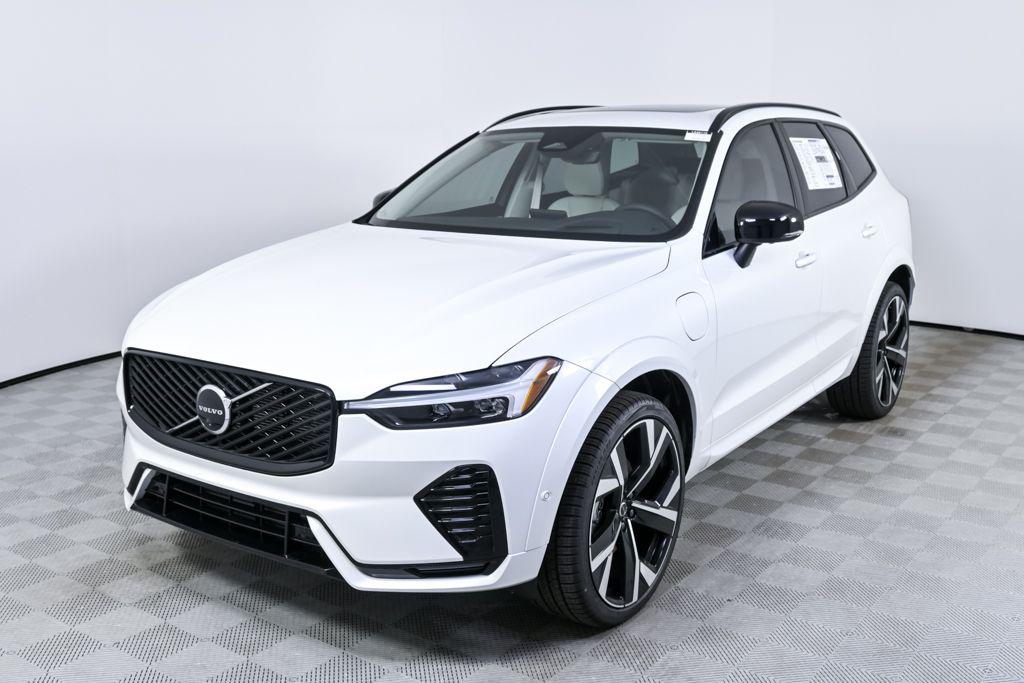 New 2026 Volvo XC60 Plug-In Hybrid Ultra, T8 AWD Electric/Gasoline, Dark