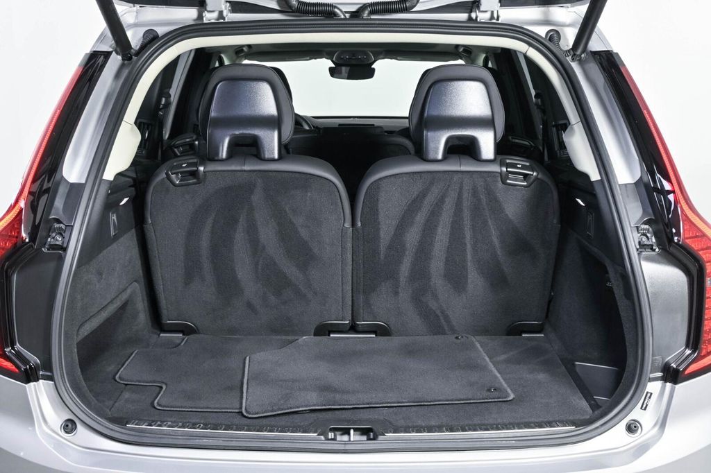 2025 Volvo XC90 B6 PLUS 7-SEATER — миниатюра 30