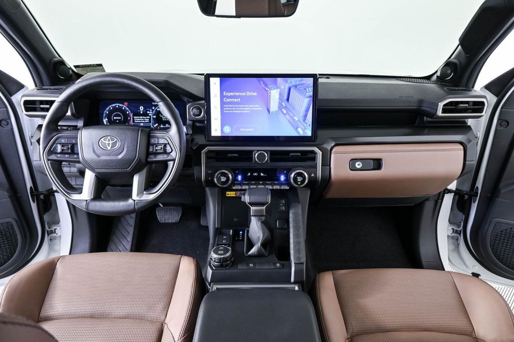صورة مصغرة 17 لـ 2025 Toyota 4RUNNER LIMITED