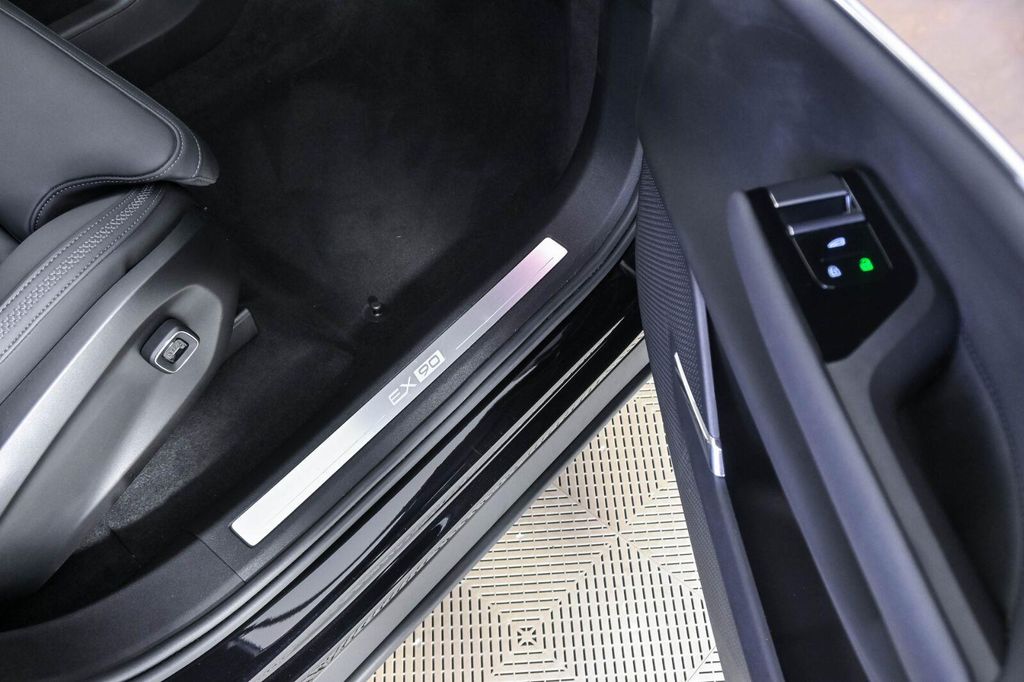 2025 Volvo EX90 ULTRA, TWIN MOTOR PERFORMANCE, FULLY ELECTRIC 缩略图 24