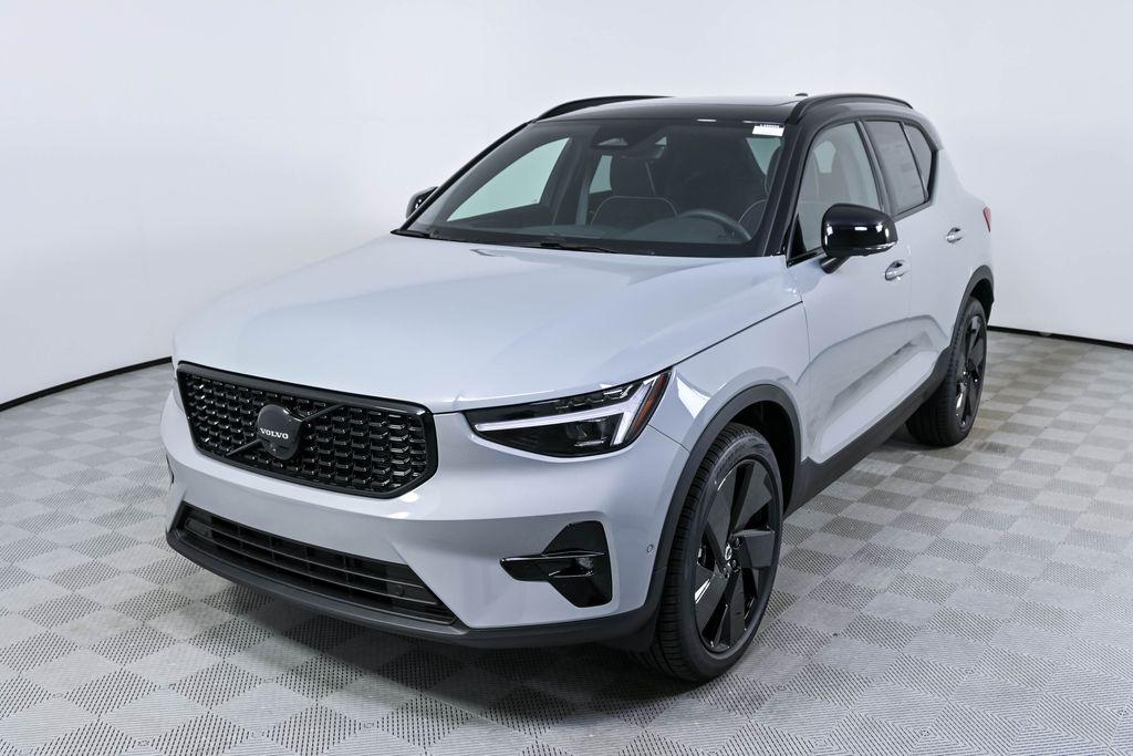 New 2026 Volvo XC40 Black Edition Ultra, B5 AWD Gas (mild hybrid)