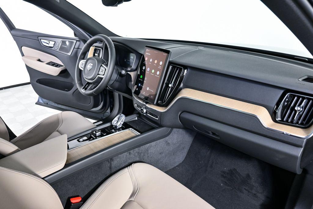 2026 Volvo XC60 B5 PLUS 缩略图 24