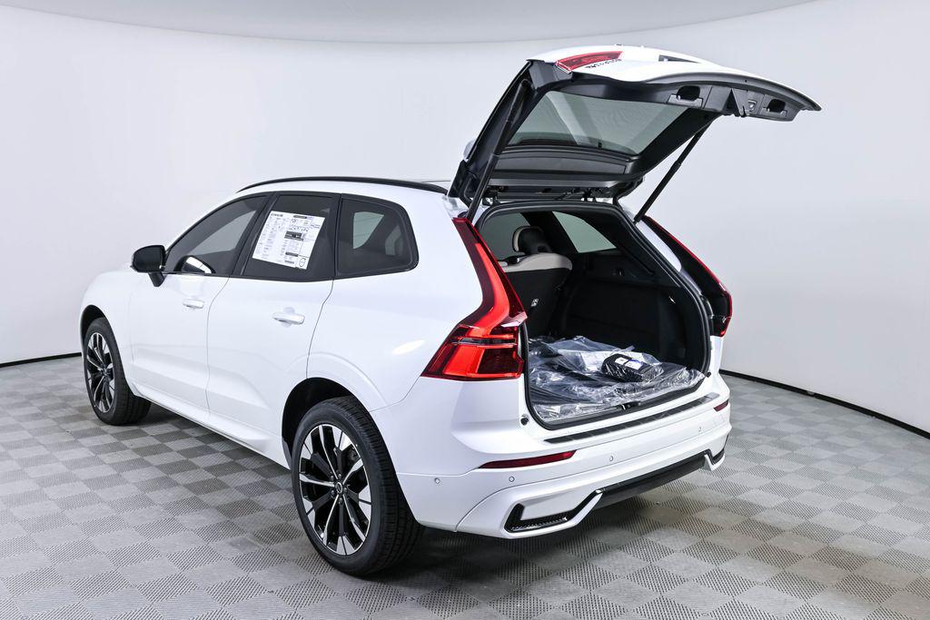 2026 Volvo XC60 B5 PLUS — миниатюра 30