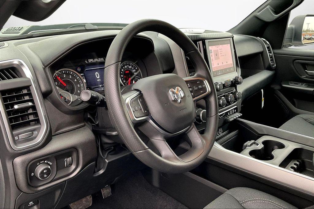 صورة 7 لـ 2026 RAM 1500 EXPRESS